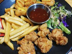 炸鸡拼盘-吾里.春川家韩国料理(万达店)