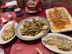 -鱼满舱·鲜活海鲜·正宗鲁菜