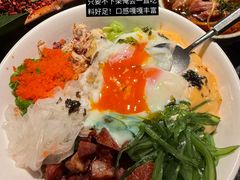 -三出山火锅(南京万象天地店)