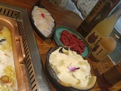 -老牌坊云南鱼豆花火锅(爱建店)