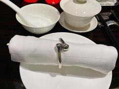 餐具摆设-北京四季酒店·采逸轩