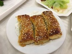 香麻叉烧酥-潮福城大酒楼·潮粤菜·港式点心(阳光城店)