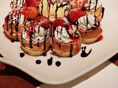 草莓松饼-StayReal Cafe(长宁来福士广场东八区店)