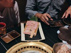 -山川小町·极番烧肉(新地假日广场店)