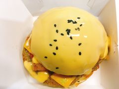 芝士熔岩牛肉汉堡-前进5路汉堡炸鸡(前进五路店)