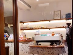 -Line 咖啡(石厦花园店)