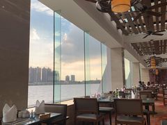 -白天鹅宾馆·流浮阁咖啡厅