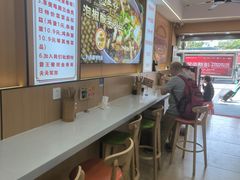 -叶伟胡辣壳面(两路口店)