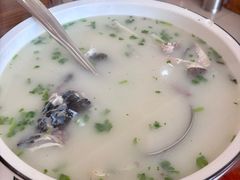 -美顺香食府鱼头老店(雪野湖店)