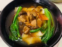 香菇刀削面-中庸素香阁(建发广场店)