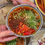 深圳首店！串串还是巷子里面的好吃。。。