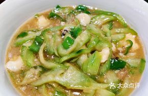 Braised Loofah with Clam Meat