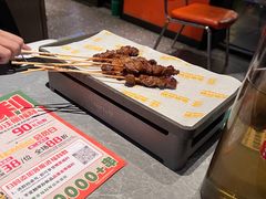 -威记烧嘢·南宁烧烤·超级生牛(绿地店)