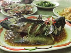 -四川小胡子海鲜(丁村万人海鲜广场店)