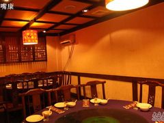 两桌的大包间-天和晟新京菜.水煮鱼.湘土菜(国展店)