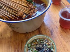 -拈签一笑黄牛肉辣卤串串