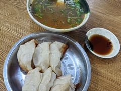 -黄阿姨锅贴大王(万航渡路店)