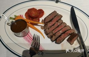 Australian Wagyu M8 Thick Cut Filet Mignon