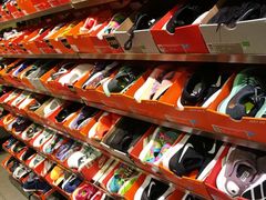 -NIKE佛山胜利换季优惠店