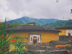 -初溪土楼群