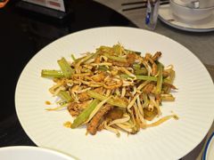 -闫府私房菜(恒隆店)