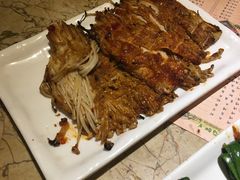 -喝丢一只鞋辣炒海鲜小烧烤(三八广场店)