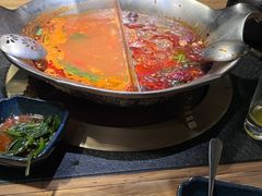 -湊湊火锅·茶憩(南京东路悦荟店)