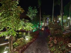 -花溪雨·森林餐厅(石基店)