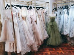 -拉瑞娜LaReine婚纱礼服高级定制