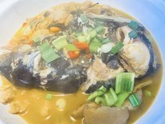 鱼头炖芋艿-邵老爹老杭州白斩鸡·家常菜(建国北路店)
