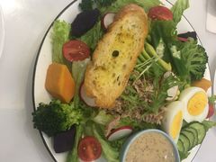 -丽莎沙拉轻食餐厅(国贸店)