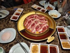 -猪啊牛呀羊啊铜盘烤肉(正大广场店)