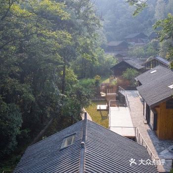 湘西苗族古村落焕新民宿改造设计