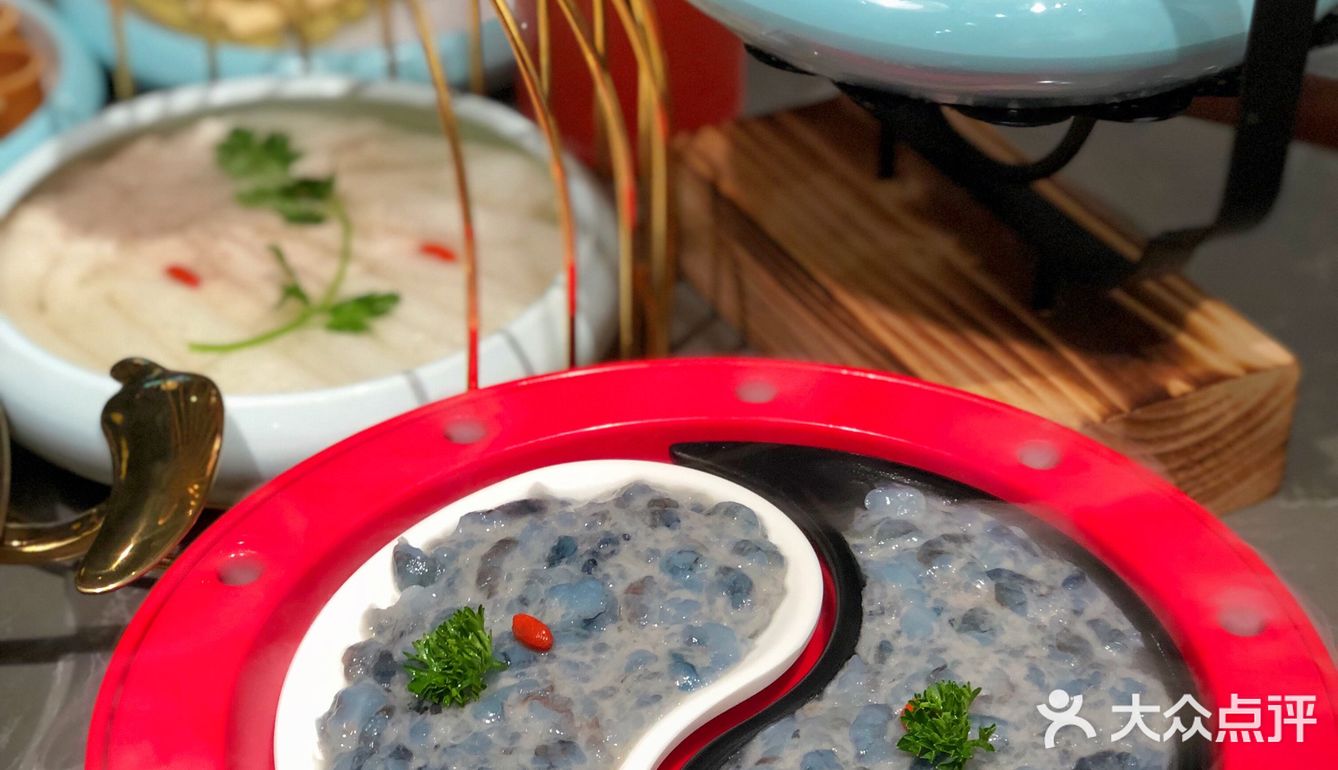 新开‼️他们家👉是真的是真的菜品新鲜锅底好吃😋