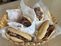 -闫家驴肉老店(华电一校店)