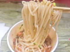 -鸿通城购物中心