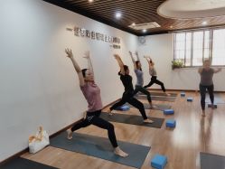 -兴亚瑜伽20年老馆