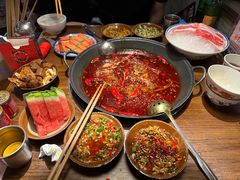 -萍姐火锅·公路夜市(武汉首店)