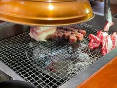 -肉甲韩国木炭烤肉(新壹街1店)