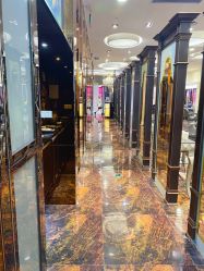 点击看大图 -八佰伴8008星级形象店