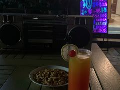 -两棵枇杷树