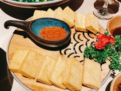 毕节爆浆小豆腐-山石榴·贵州菜(丰盛里店)