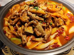 -徐记小怪兽肉蟹煲(中央大街店)