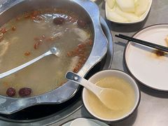 -光头药膳鸡(莱茵小镇店)