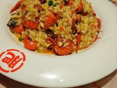 -肥肥虾庄·金牌油焖大虾(汉街SKP店)