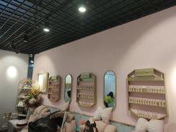 -花系美·美甲美睫精品店