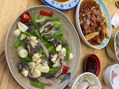 -雷祖芳老妈蹄花店