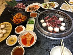 -草家酱蟹炭火烤肉店(珲春南路一店)