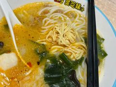 -灵芝妹子海鲜米线(凯德和平广场店)