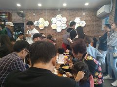 等位区-台州老六海鲜面馆(上南总店)